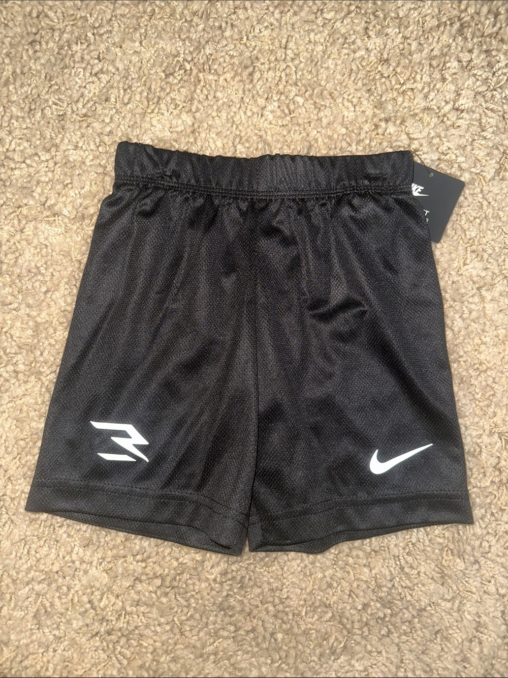 NWT Nike Black and White Shorts (4T)